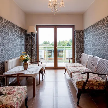 Bursztynowy Dworek Séjour chez l'habitant