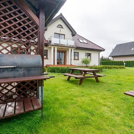 Homestay Bursztynowy Dworek Leba