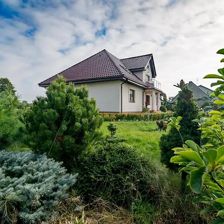 Bursztynowy Dworek Homestay *