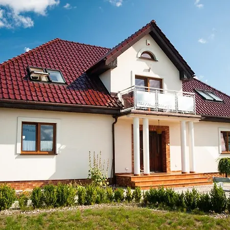 Bursztynowy Dworek Homestay *
